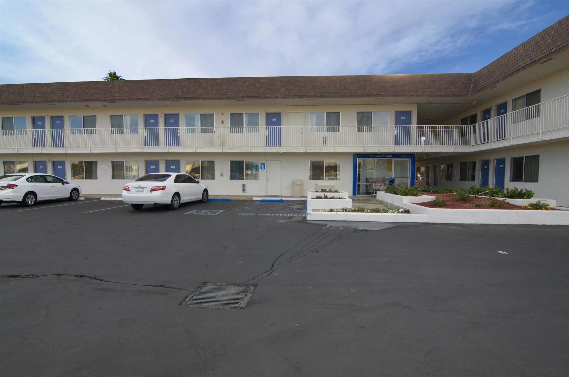 Motel 6-Indio, Ca - Palm Springs Экстерьер фото